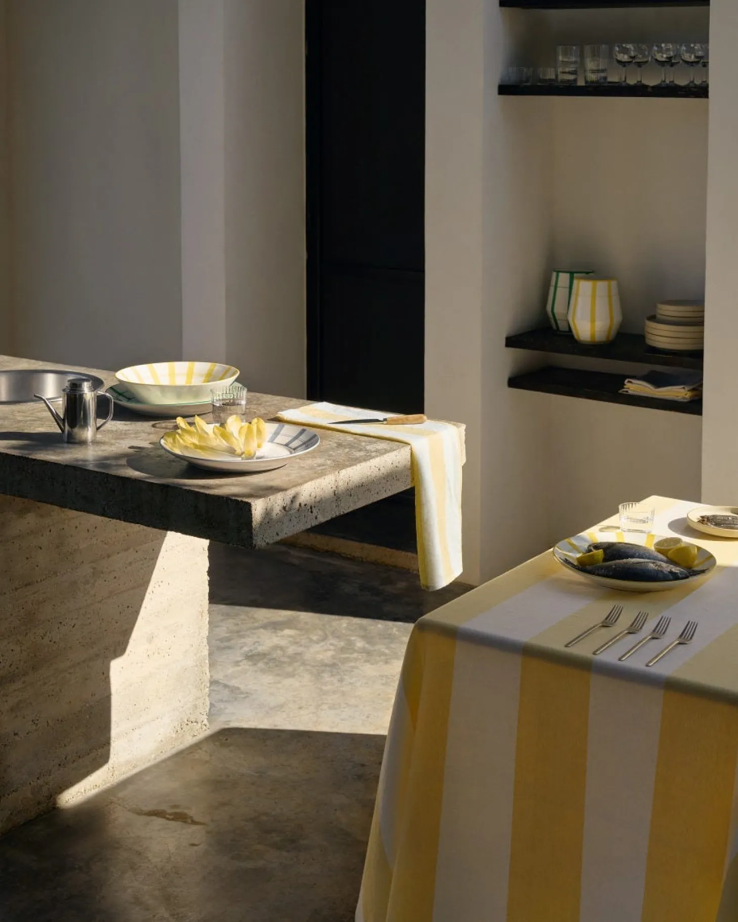 Bordsduk Summer Stripe 240x140cm Bomull Gul
